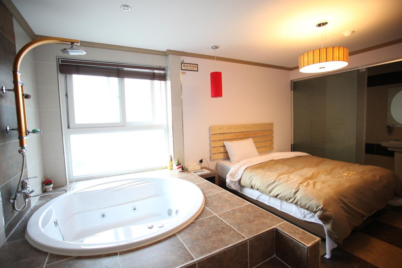 Chuncheon Myeongdong Hotel Exterior foto