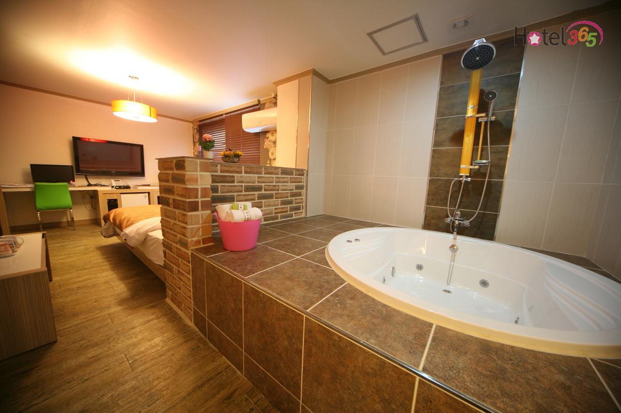 Chuncheon Myeongdong Hotel Exterior foto